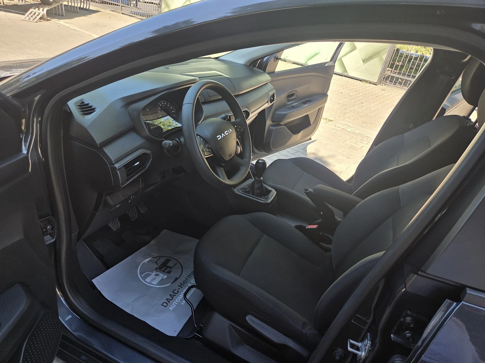 DACIA Logan